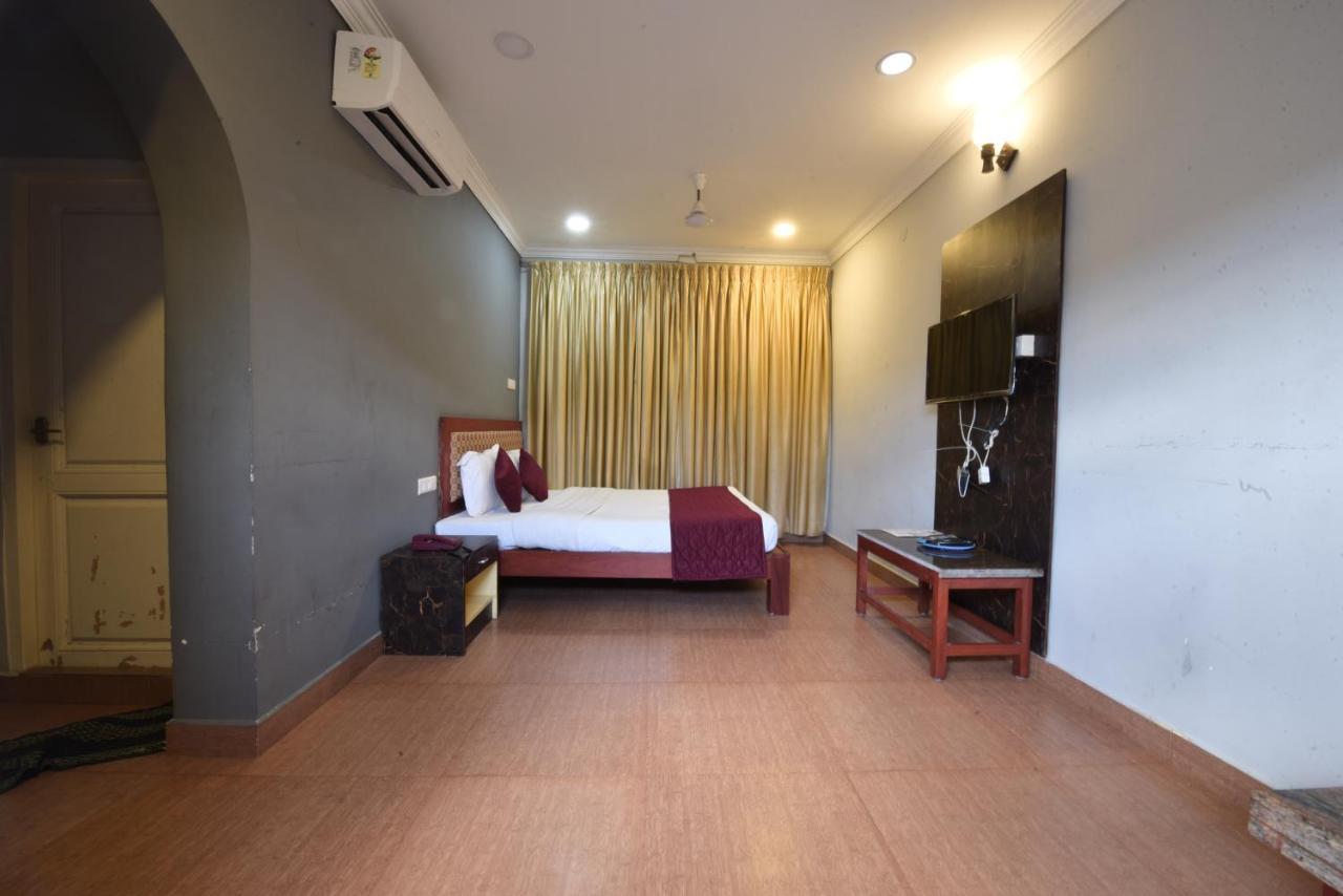 Hotel King Park Pondicherry Ngoại thất bức ảnh