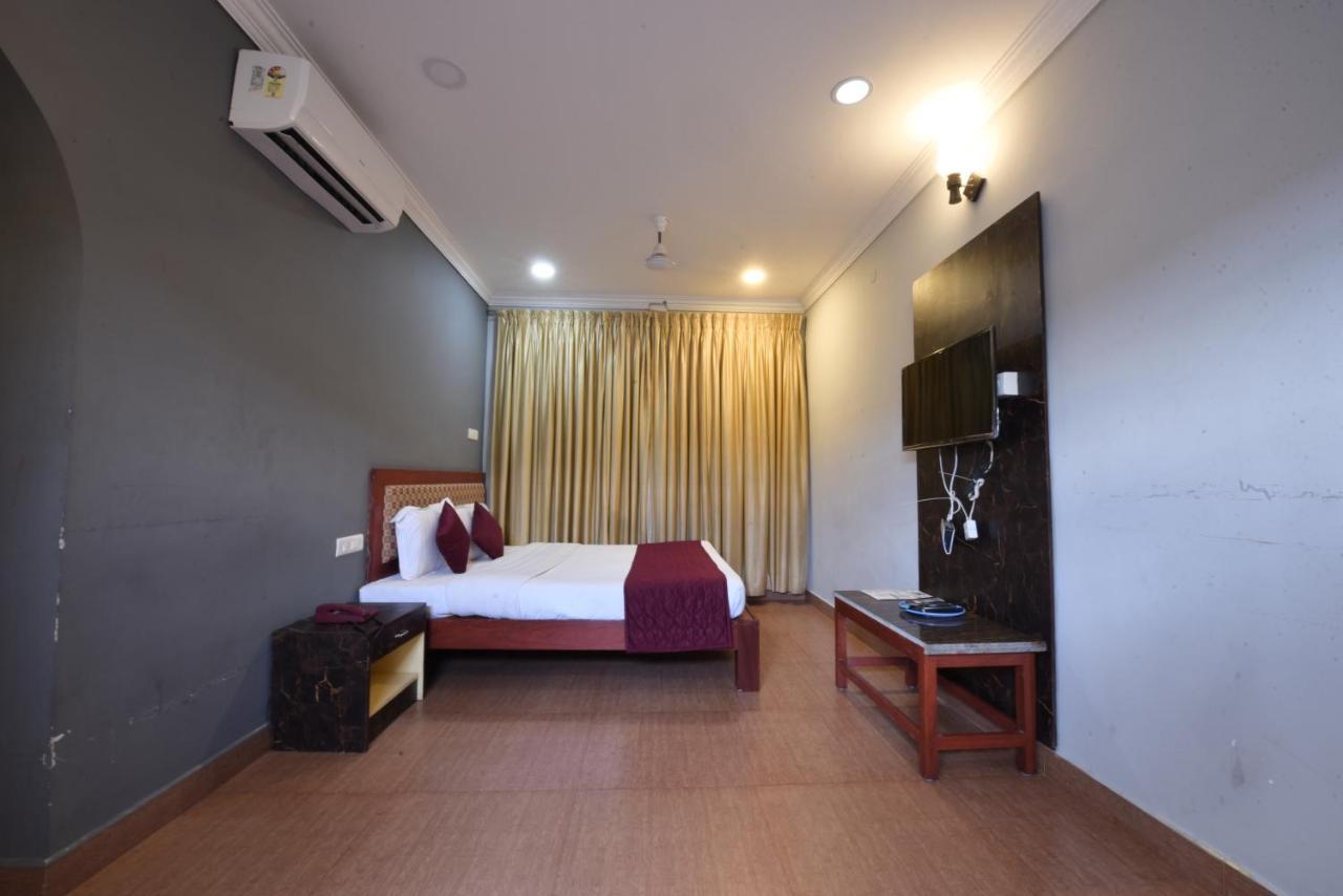 Hotel King Park Pondicherry Ngoại thất bức ảnh