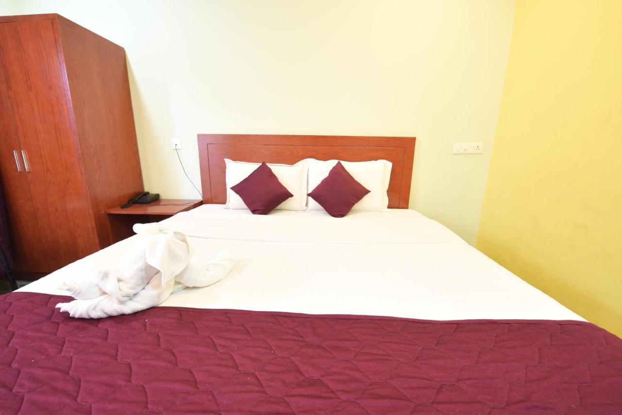 Hotel King Park Pondicherry Ngoại thất bức ảnh