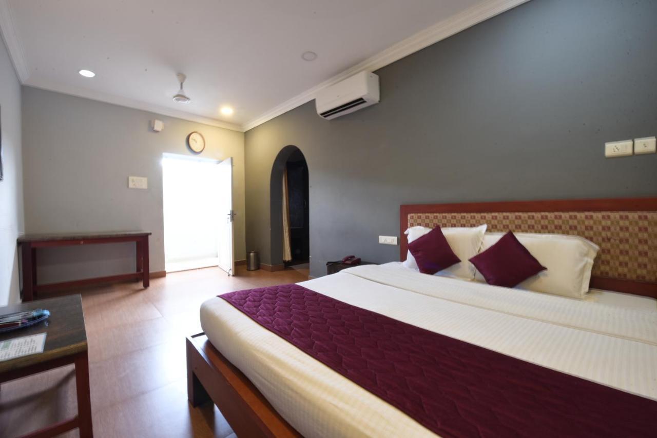 Hotel King Park Pondicherry Ngoại thất bức ảnh