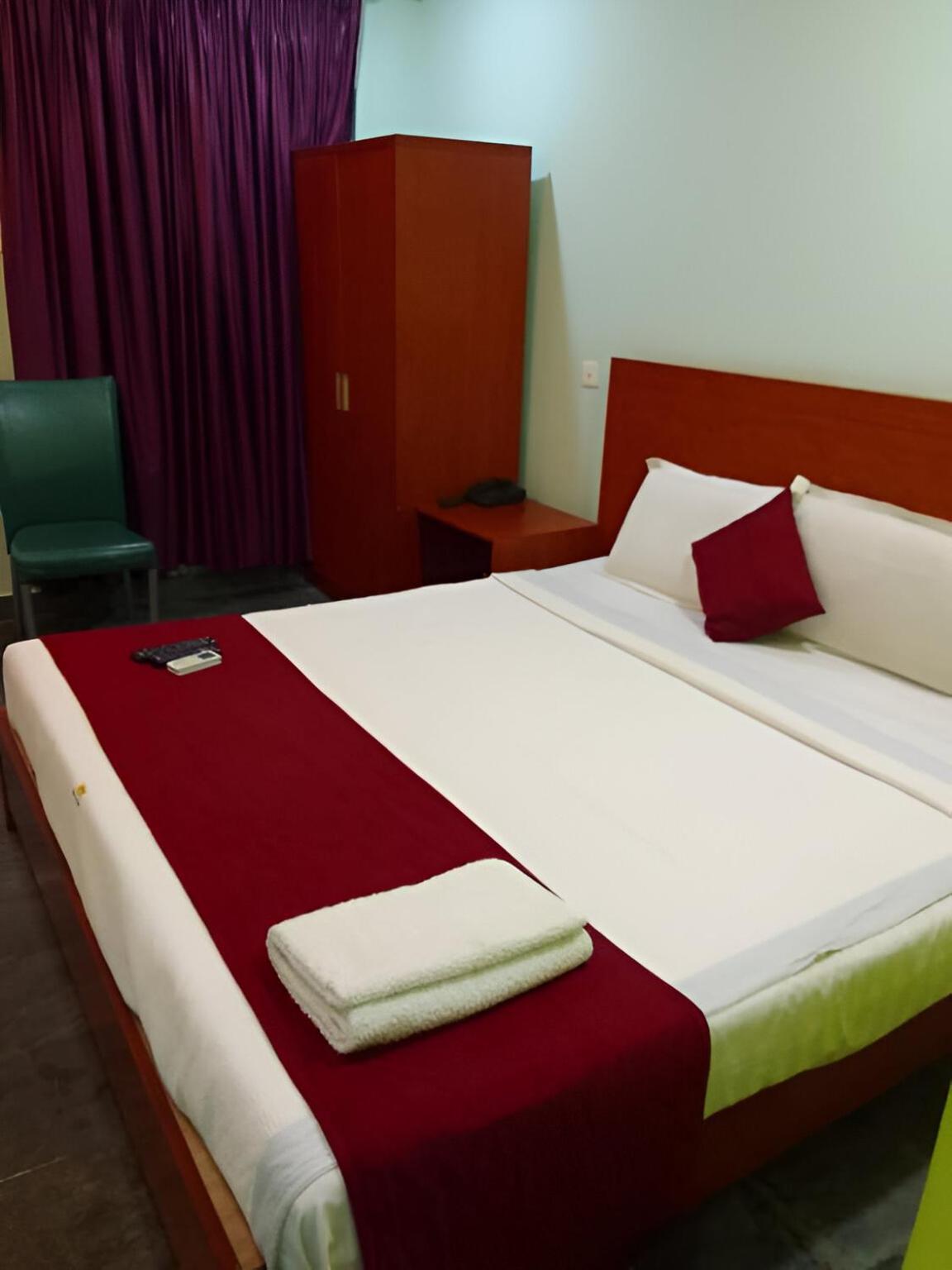 Hotel King Park Pondicherry Ngoại thất bức ảnh